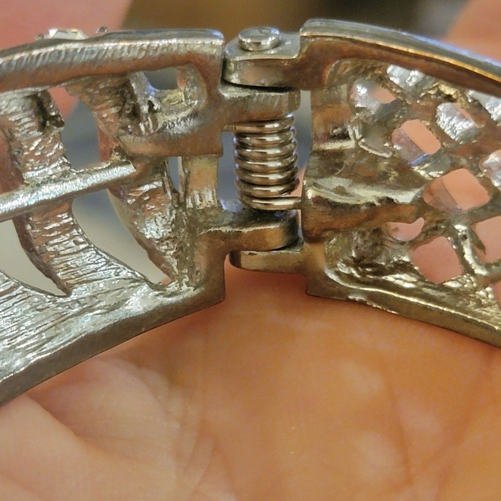 Vintage Chunky Silver Tone Rhinestones Zirconia Hinged Cuff Lattice Bracelet - Picture 10 of 14